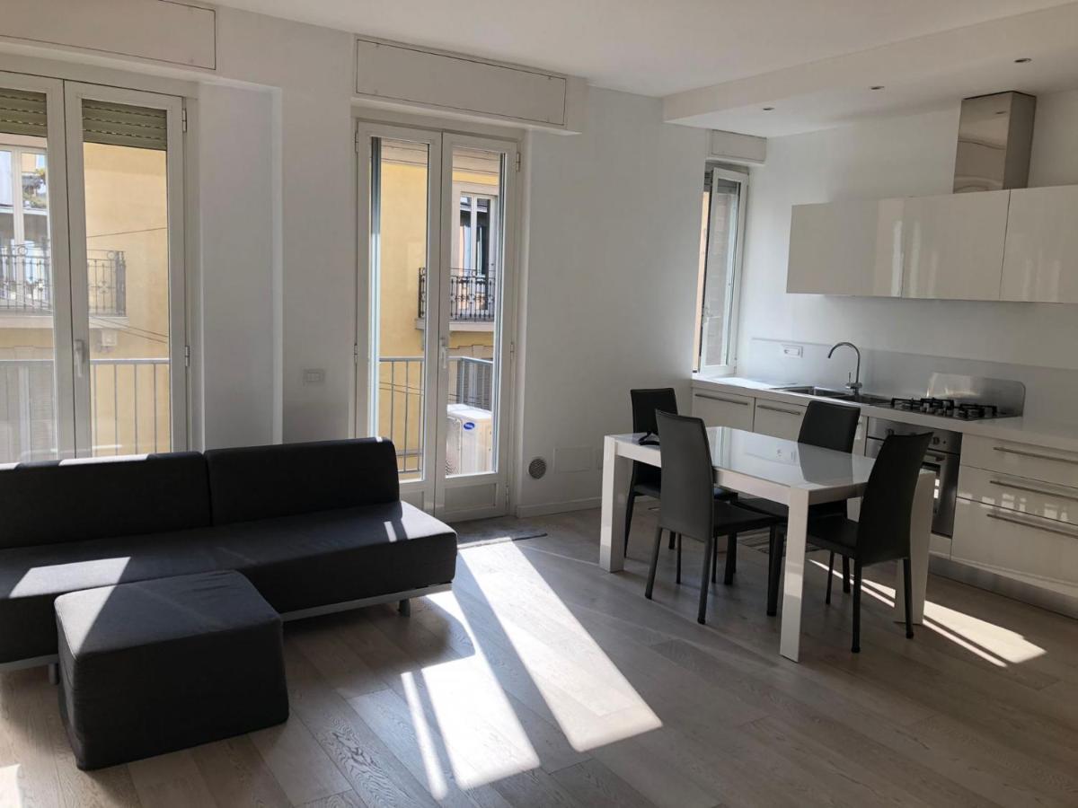 Bright & Spacious Apartment Near Navigli - Ponti Milánó Kültér fotó